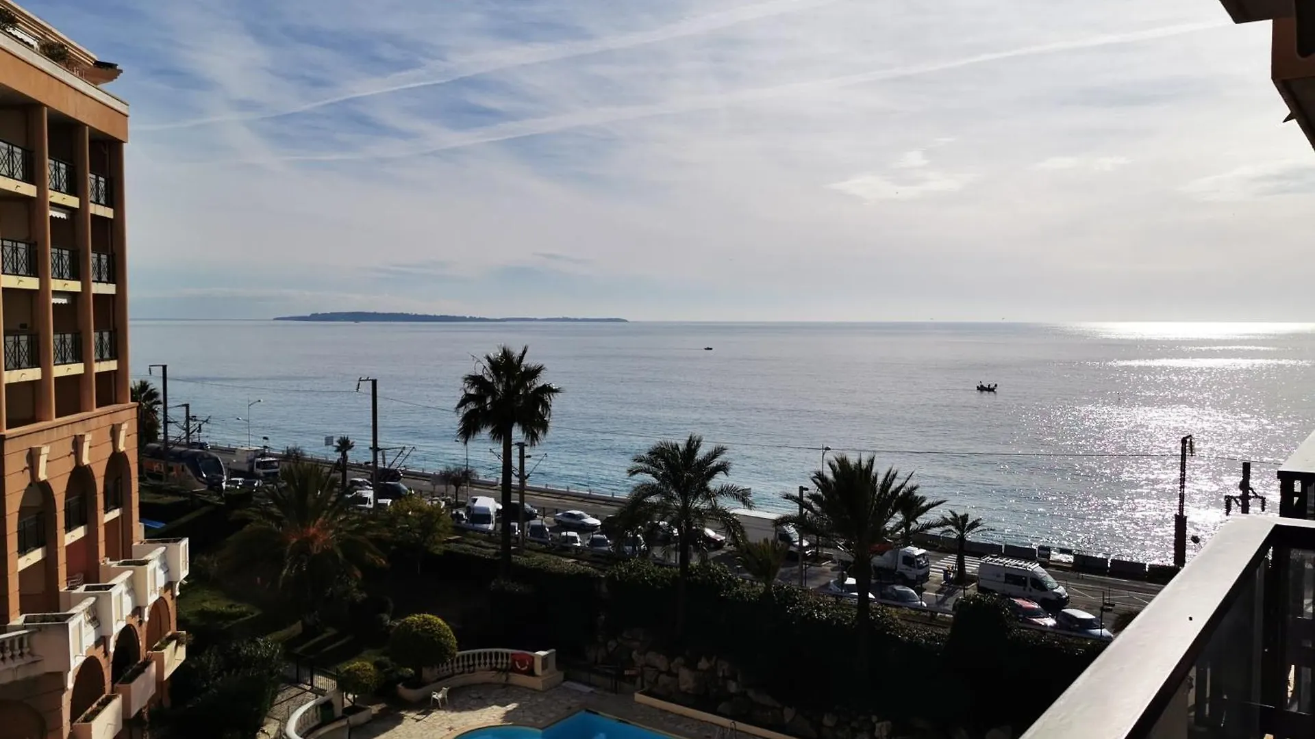 Contactos de Appartement En Bord De Mer